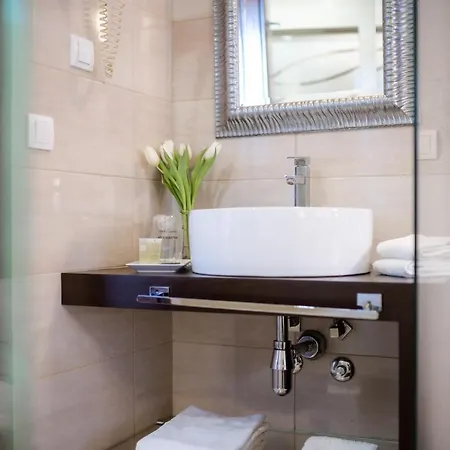 Luka De Luka * Belgrad