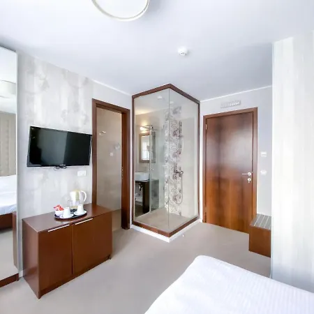 Apartment Luka De Luka