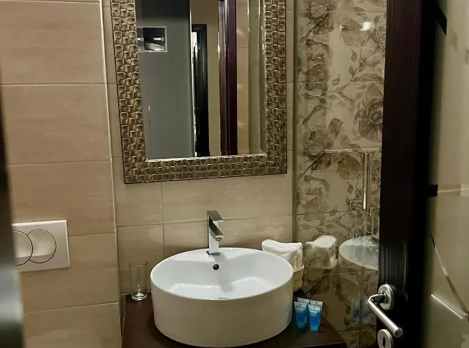 Luka De Luka * ベオグラード